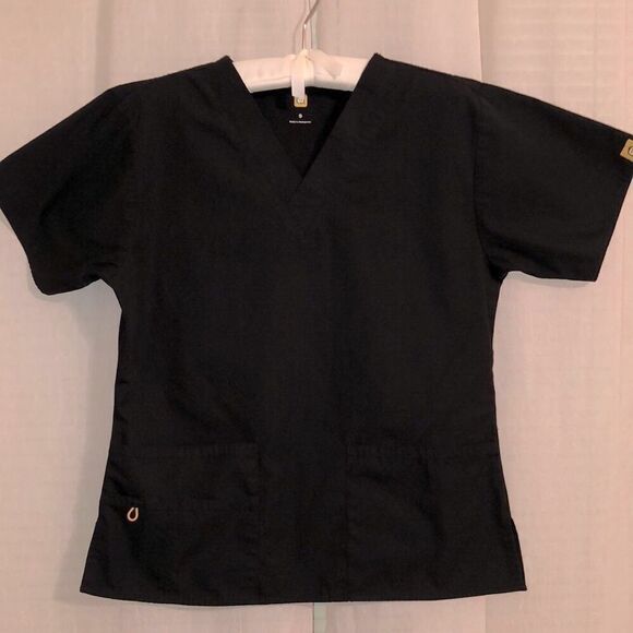 Wonder Wink S Black Scrub Top - Picture 1 of 8
